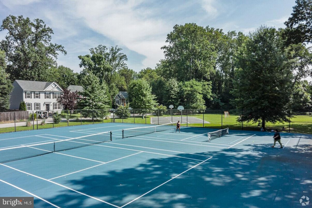 Exterior, Tennis Courts