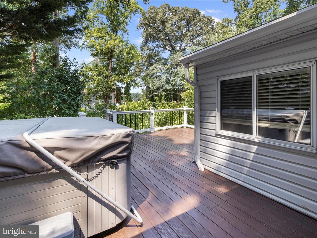 Exterior, Hot Tub