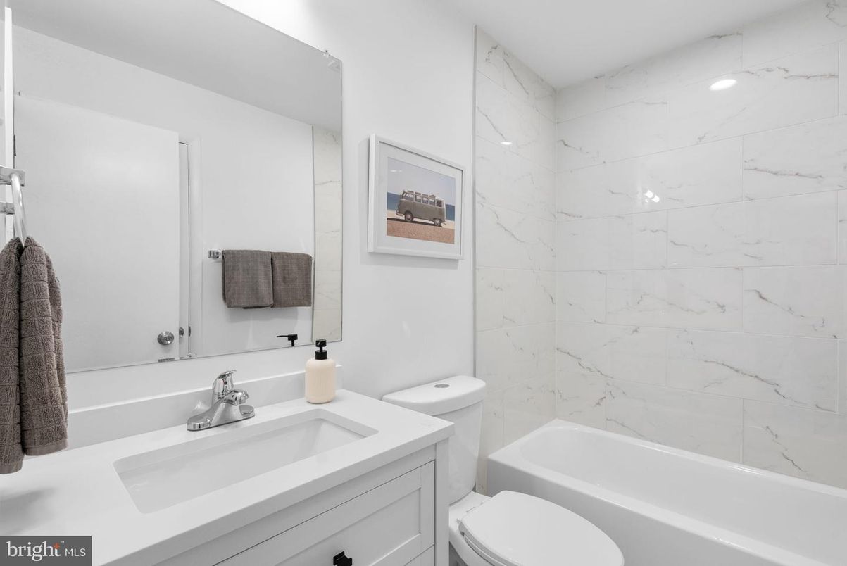 Bathroom, Interior, Marble Walls