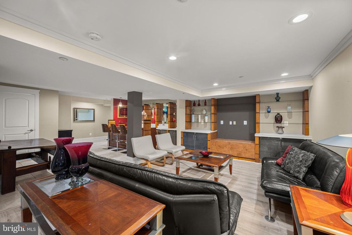 Dining room, Interior, Living room, Recessed Lighting, Wood Texture Flooring