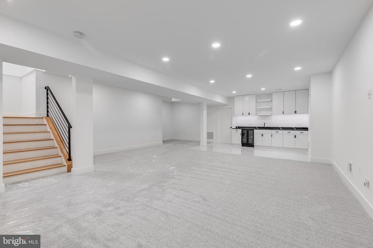 Empty room, Interior, Kitchen, Recessed Lighting