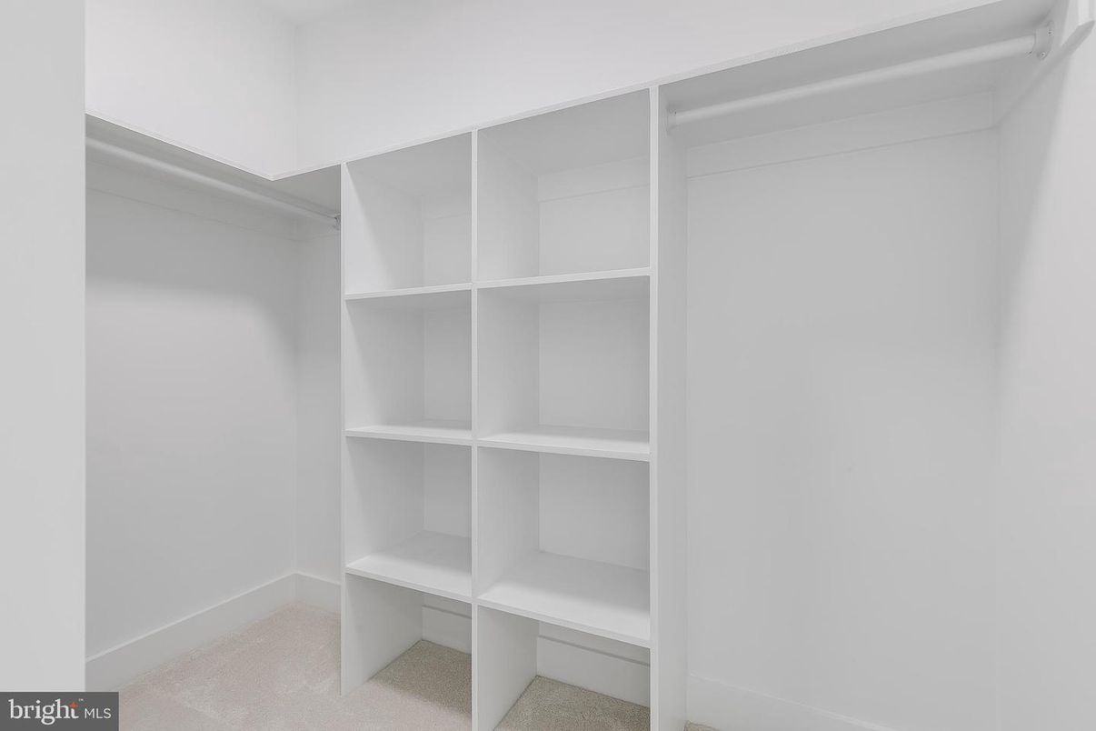 Interior, Walk-in Closets