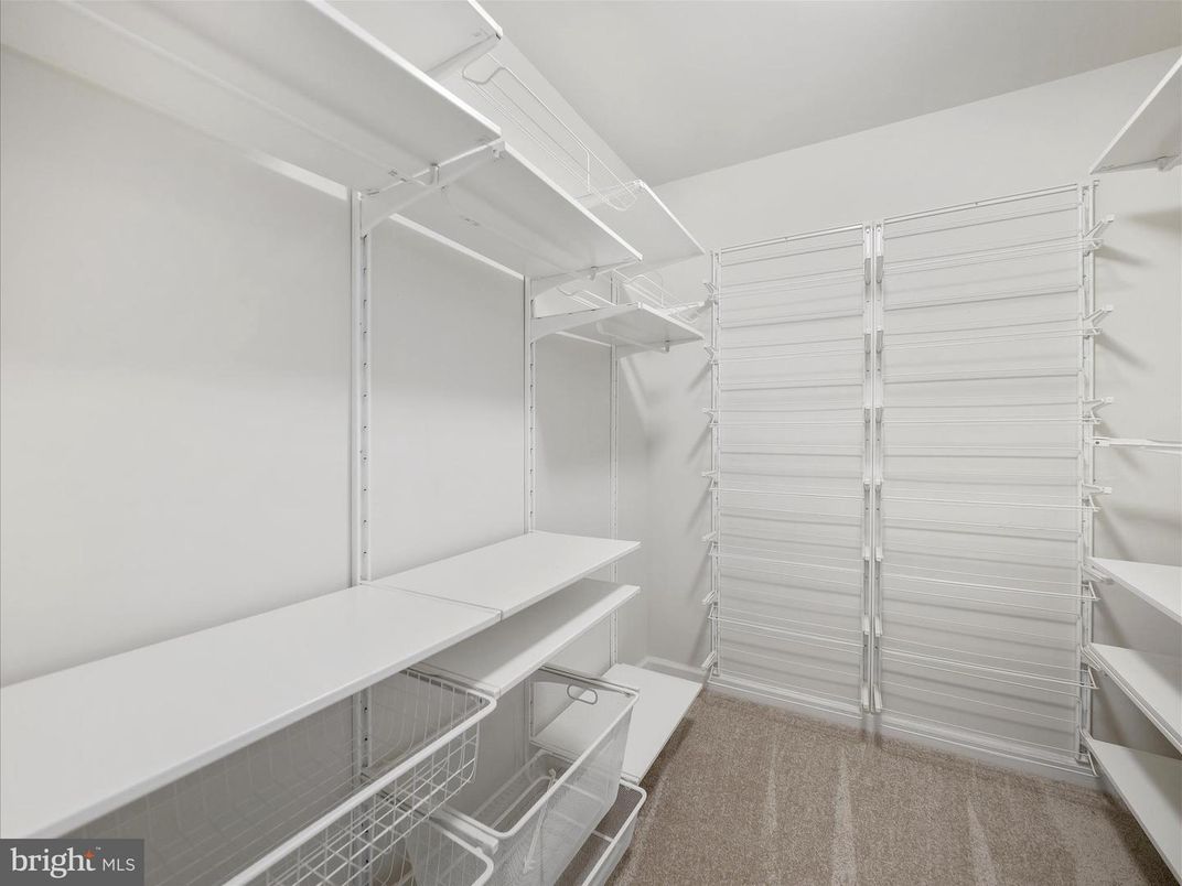 Interior, Walk-in Closets