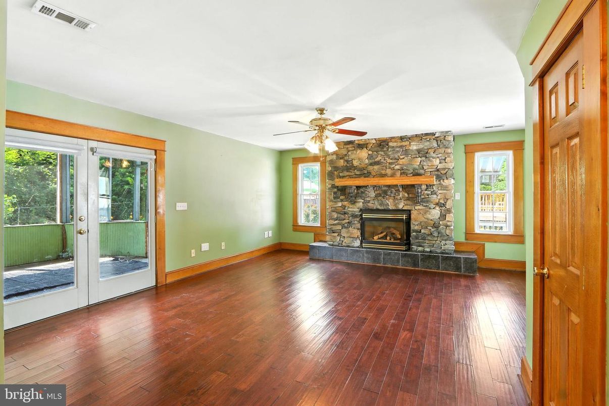 Empty room, Fireplace, Interior, Wood Texture Flooring