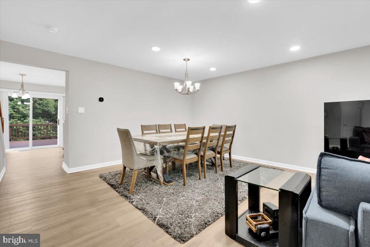 Chandelier, Dining room, Interior, Pendant Lights, Recessed Lighting, Wood Texture Flooring
