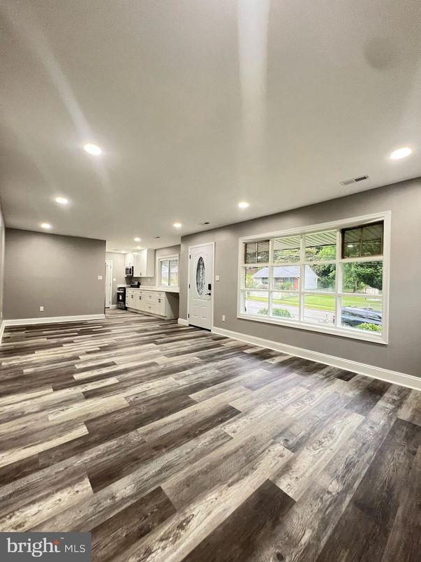 Empty room, Interior, Kitchen, Recessed Lighting, Wood Texture Flooring