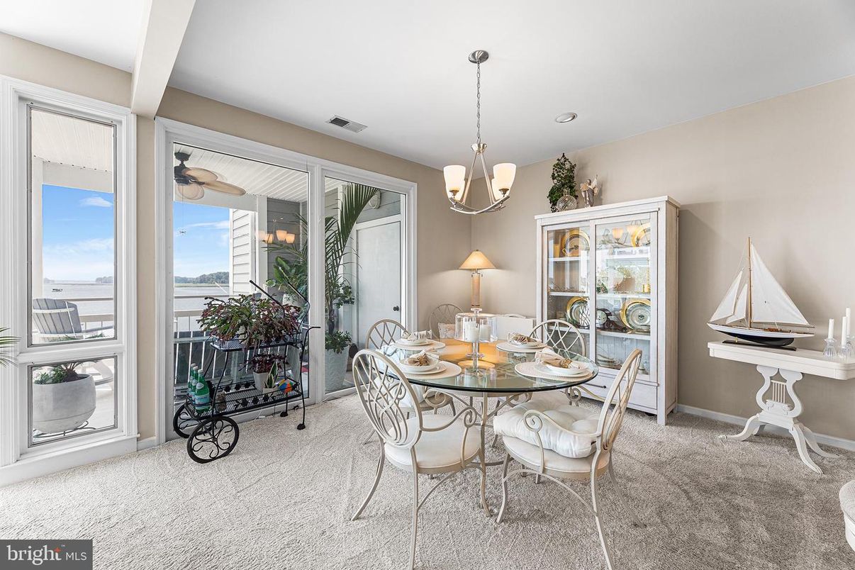 Chandelier, Dining room, Interior, Recessed Lighting