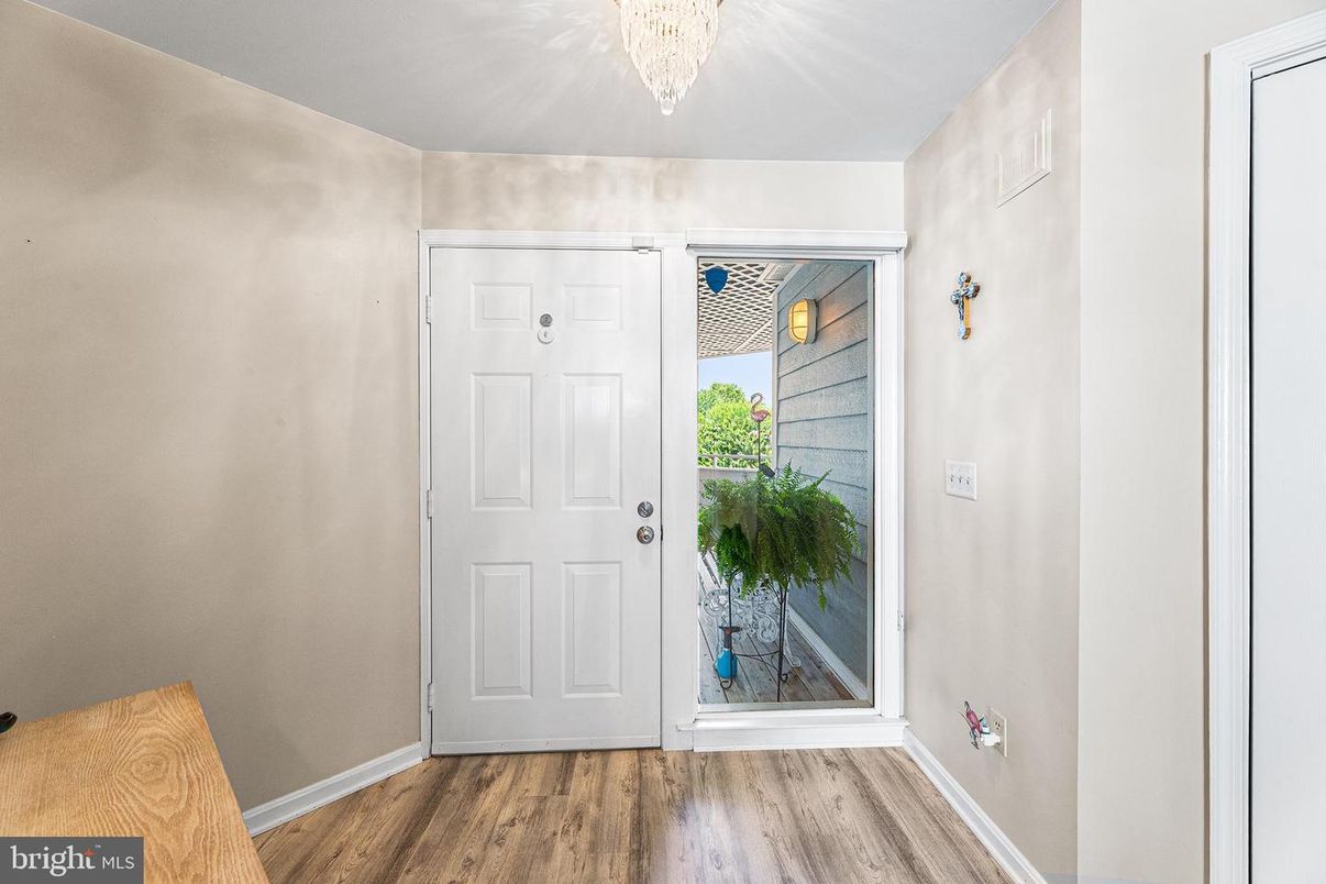Chandelier, Interior, Wood Texture Flooring