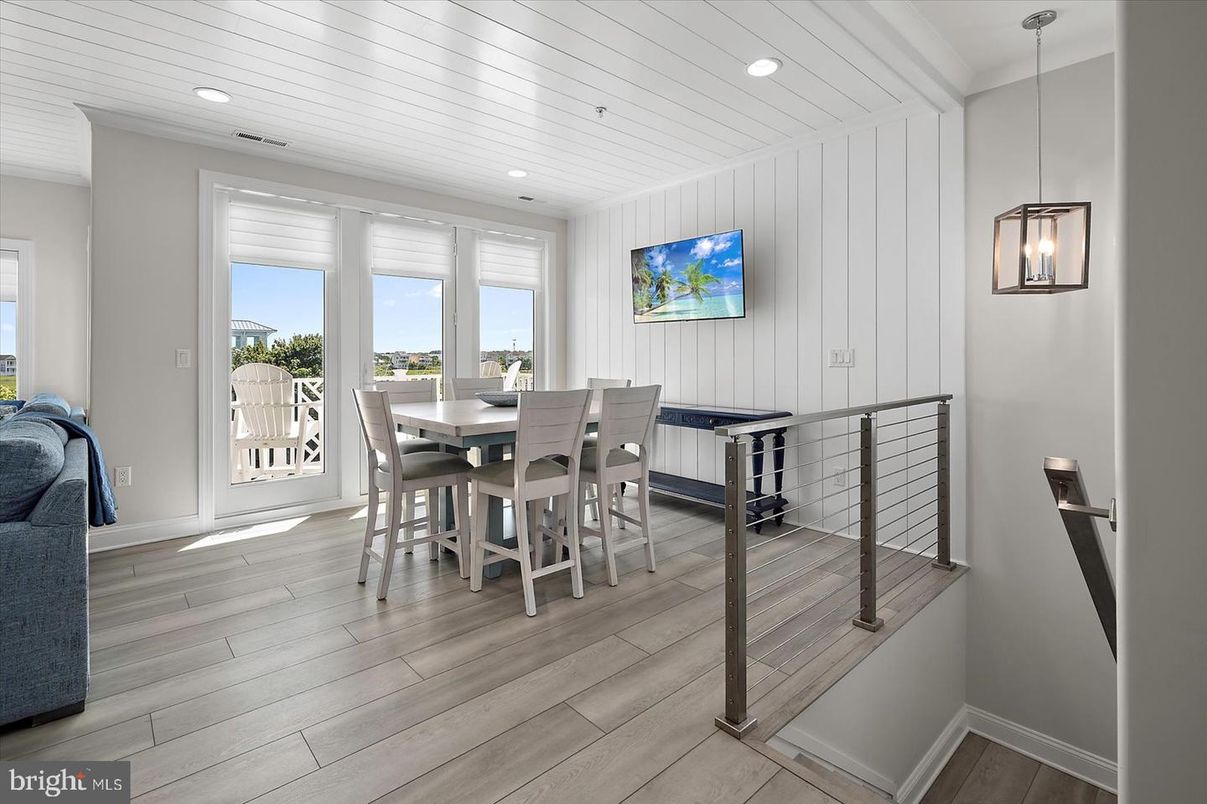 Dining room, Interior, Pendant Lights, Recessed Lighting, Wood Texture Flooring
