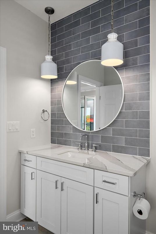 Bathroom, Interior, Pendant Lights