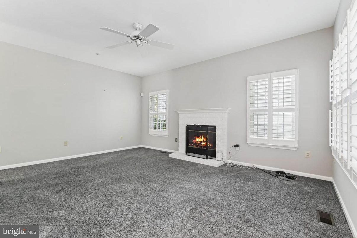 Empty room, Fireplace, Interior