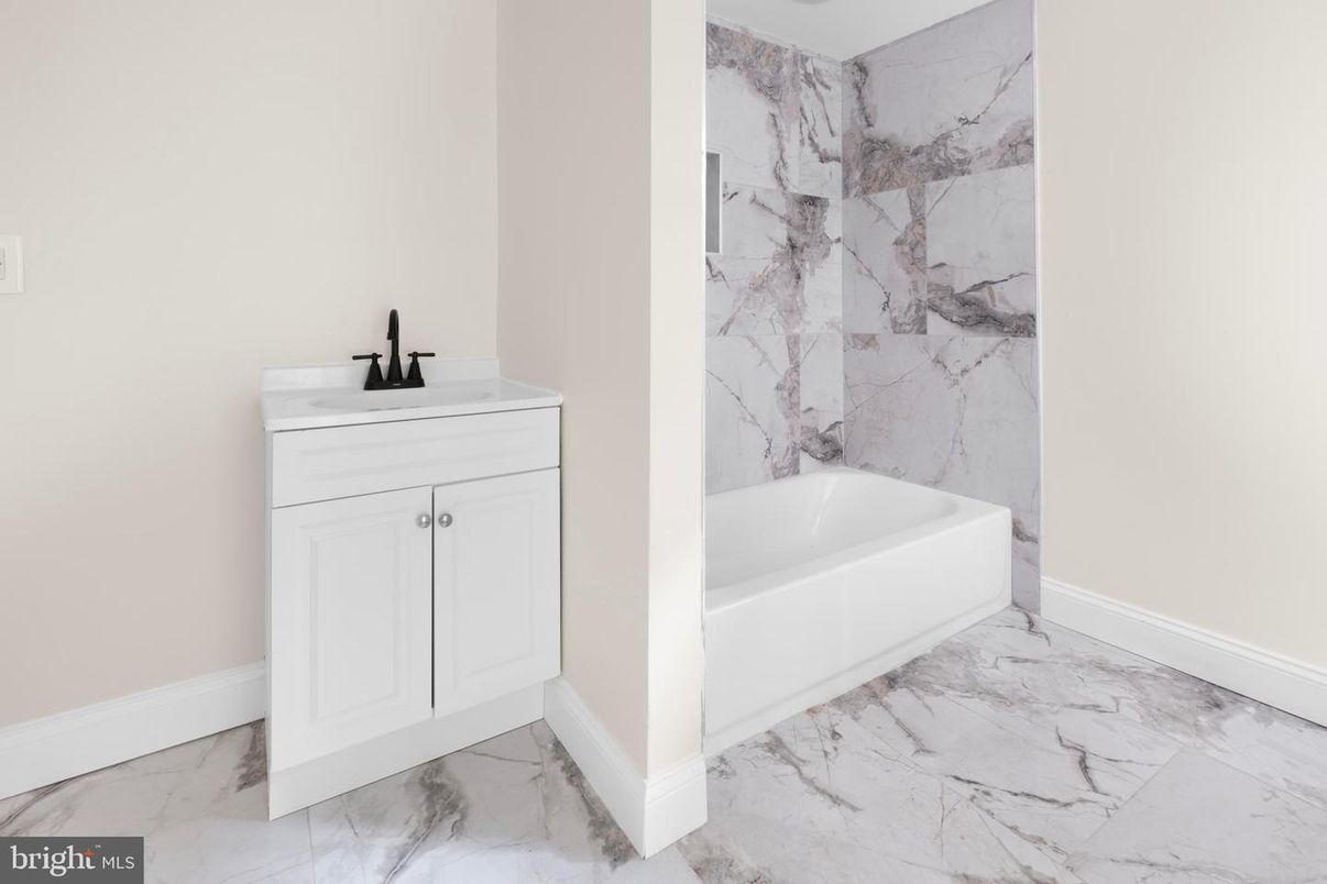 Bathroom, Interior, Marble, Marble Walls