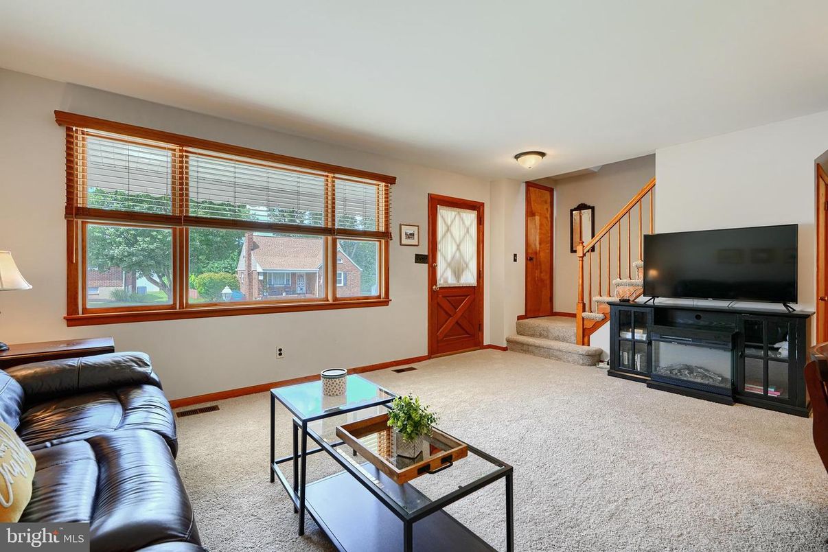 Interior, Living room