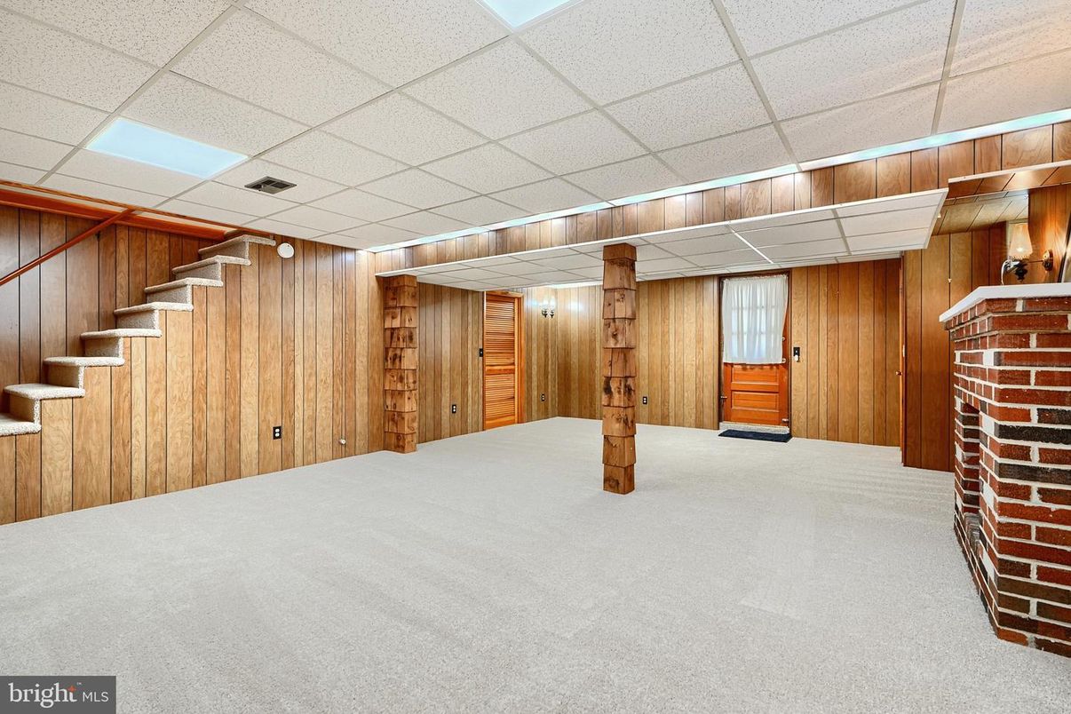 Empty room, Interior, Wooden Walls