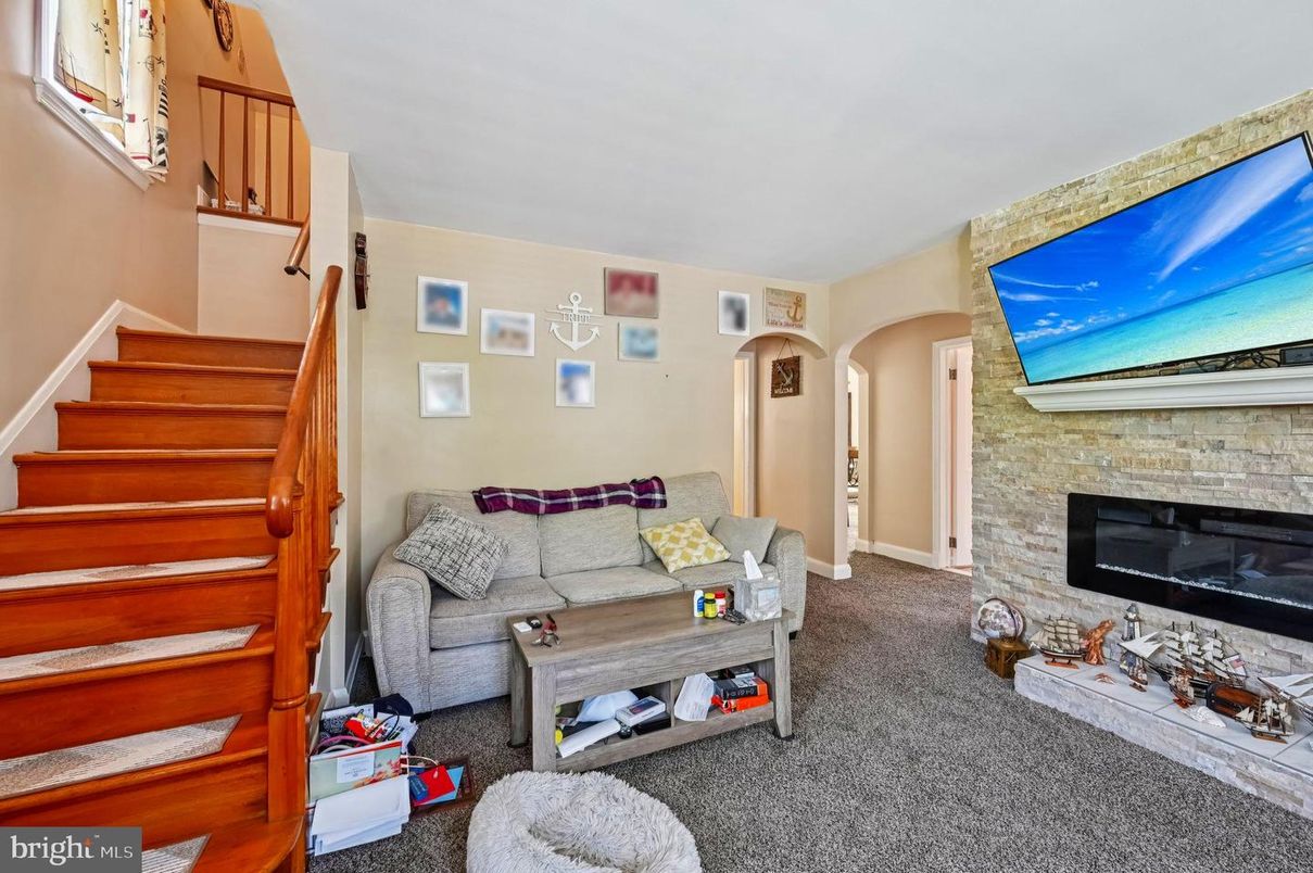 Fireplace, Interior, Living room