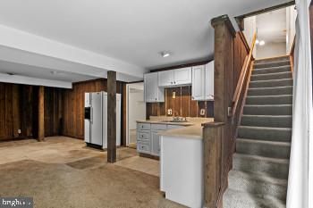 Interior, Kitchen, Recessed Lighting, Wooden Walls