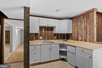 Interior, Kitchen, Recessed Lighting, Wooden Walls