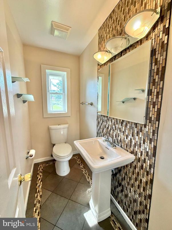 Bathroom, Interior