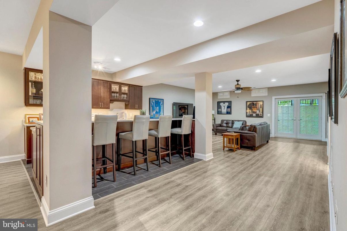 Interior, Kitchen, Living room, Recessed Lighting, Wood Texture Flooring