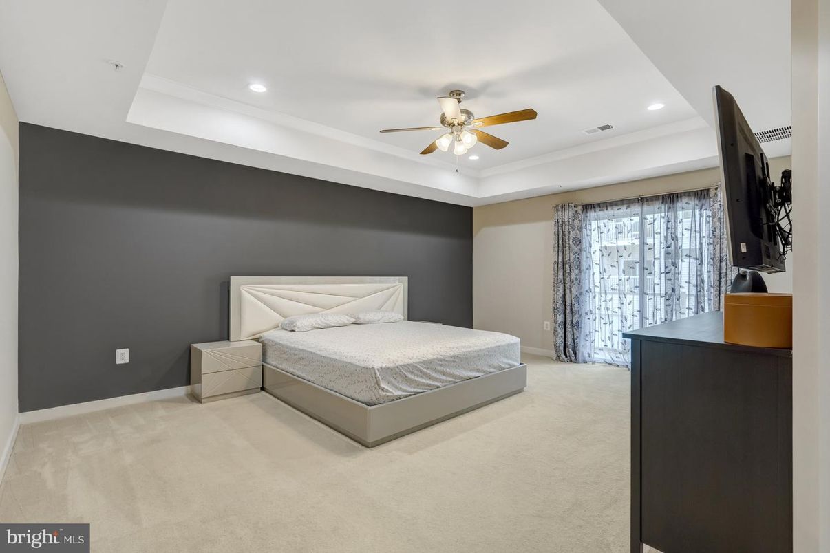Bedroom, Interior, Recessed Lighting