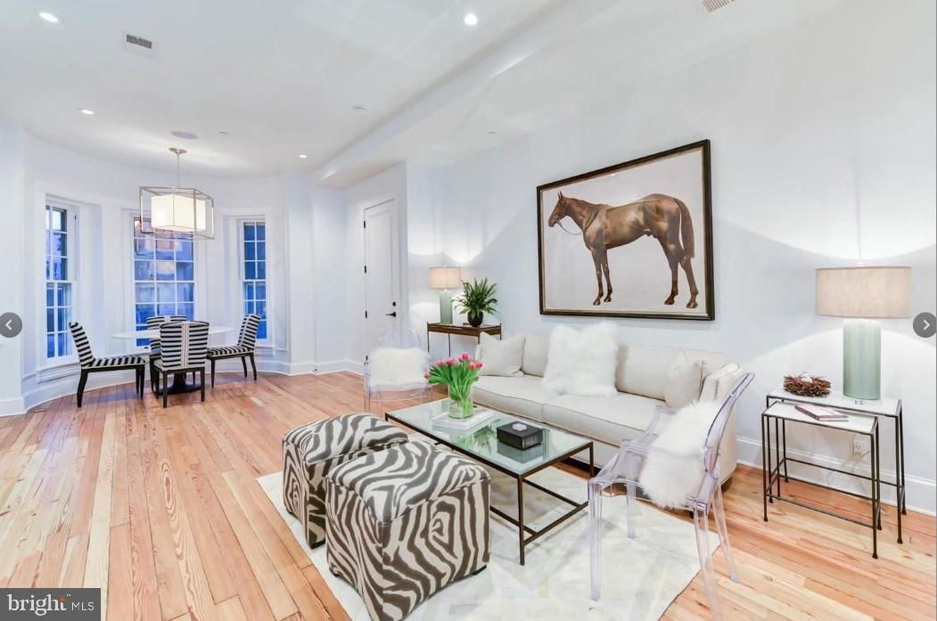 Dining room, Interior, Living room, Pendant Lights, Recessed Lighting, Wood Texture Flooring