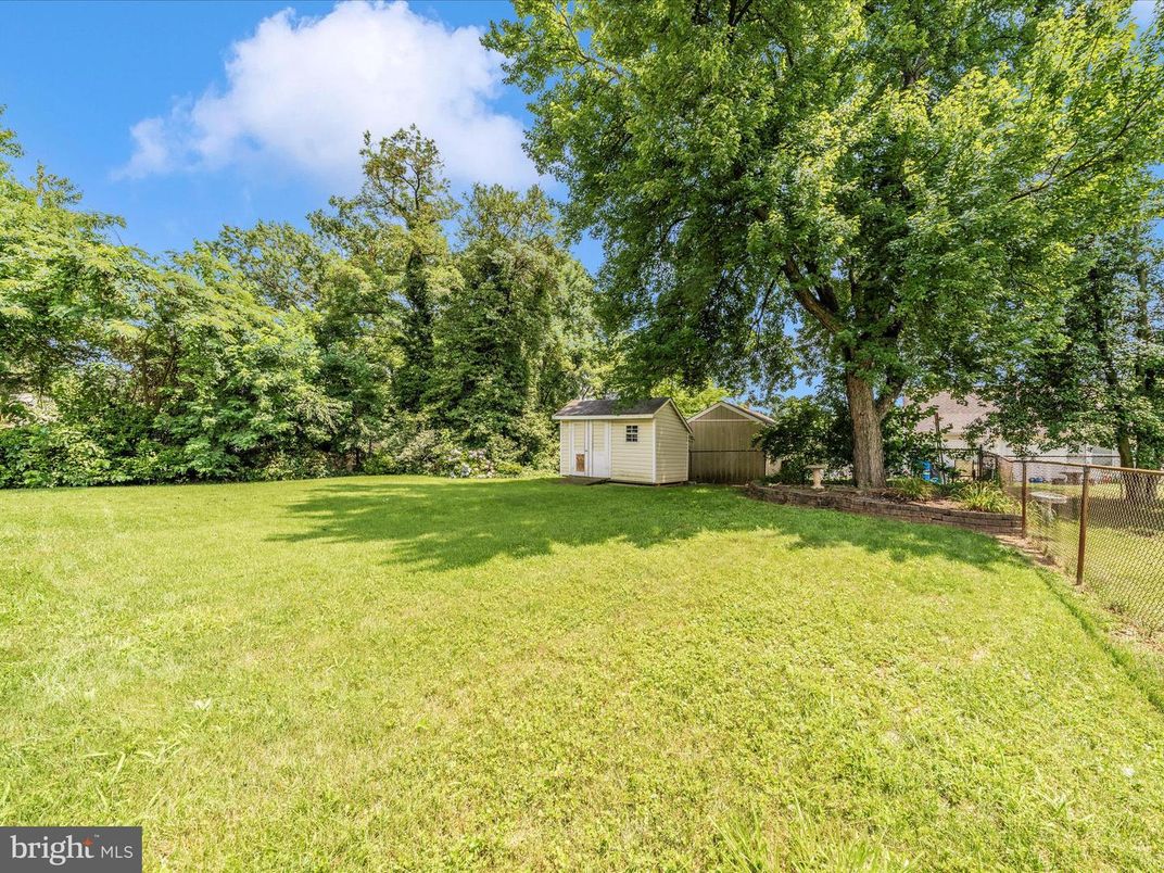 Backyard, Detached Garage, Exterior