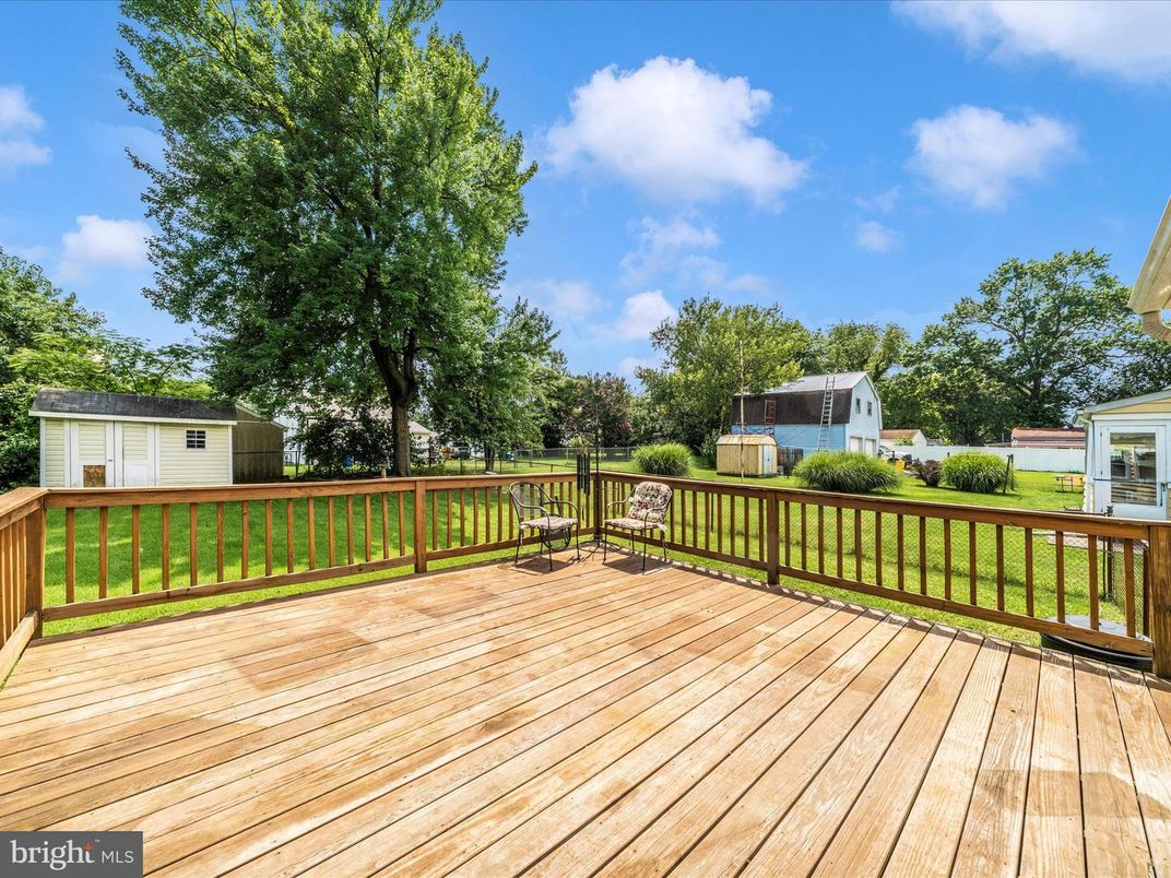 Backyard, Exterior, Wood Texture Flooring