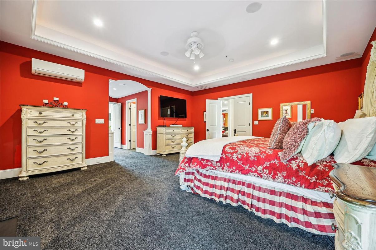 Bedroom, Interior, Recessed Lighting