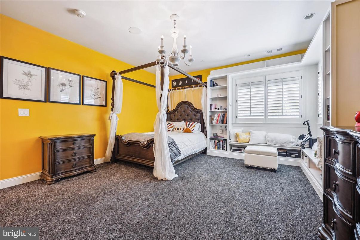 Bedroom, Chandelier, Interior, Recessed Lighting