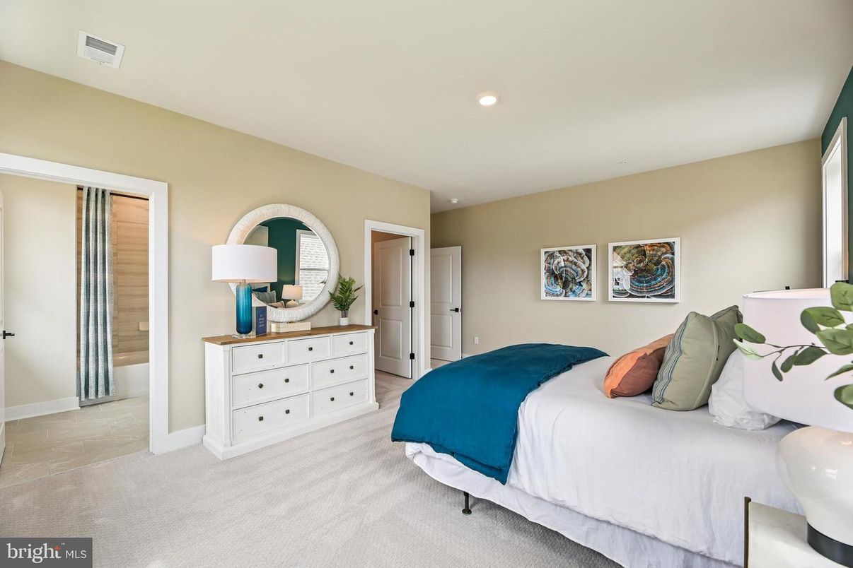 Bedroom, Interior, Recessed Lighting