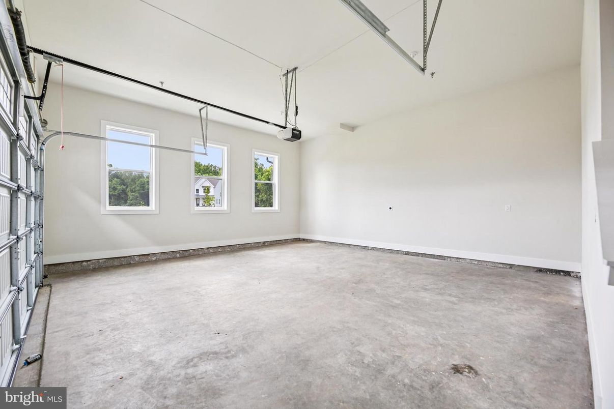 Garage, Interior