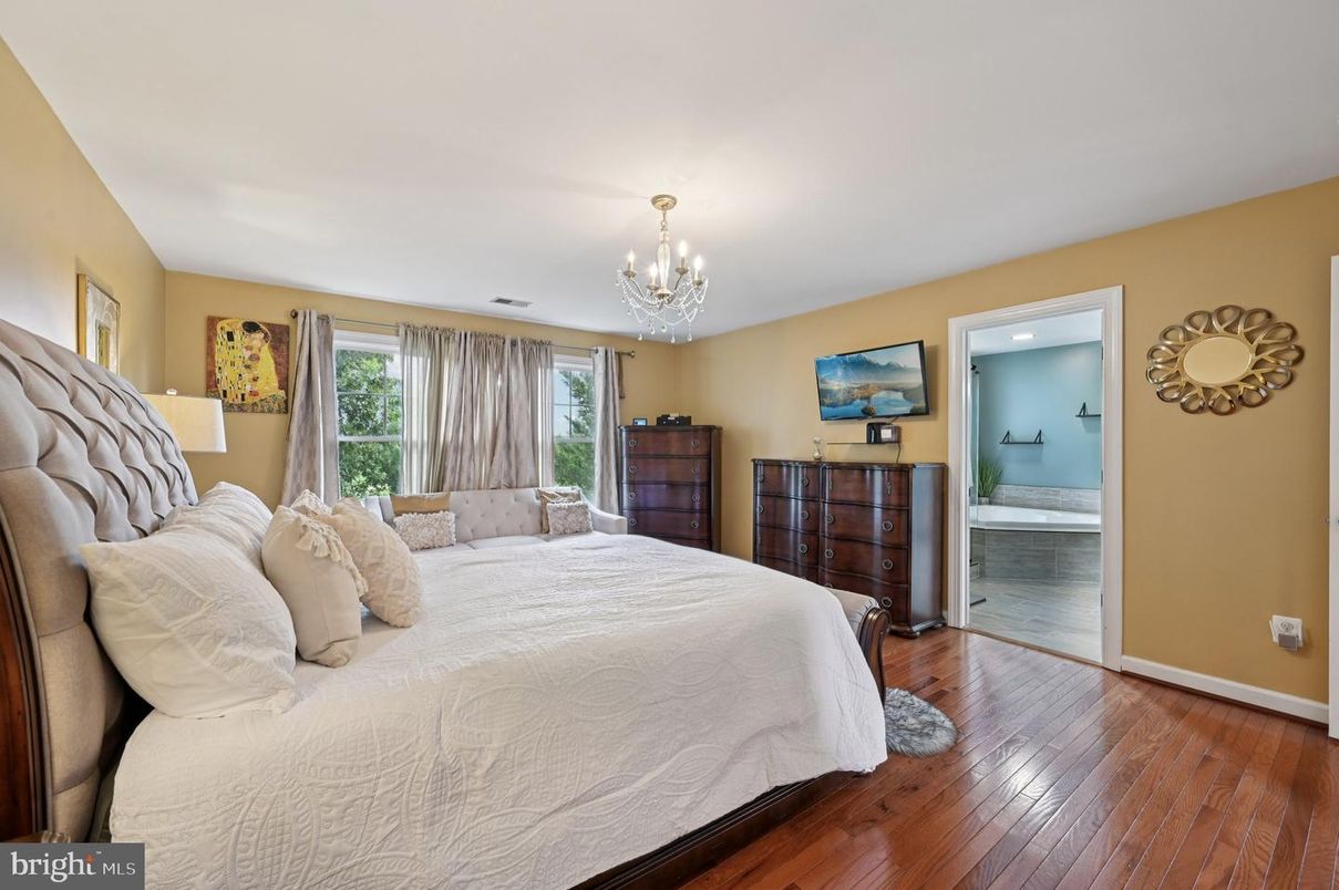 Bedroom, Chandelier, Interior, Recessed Lighting, Wood Texture Flooring