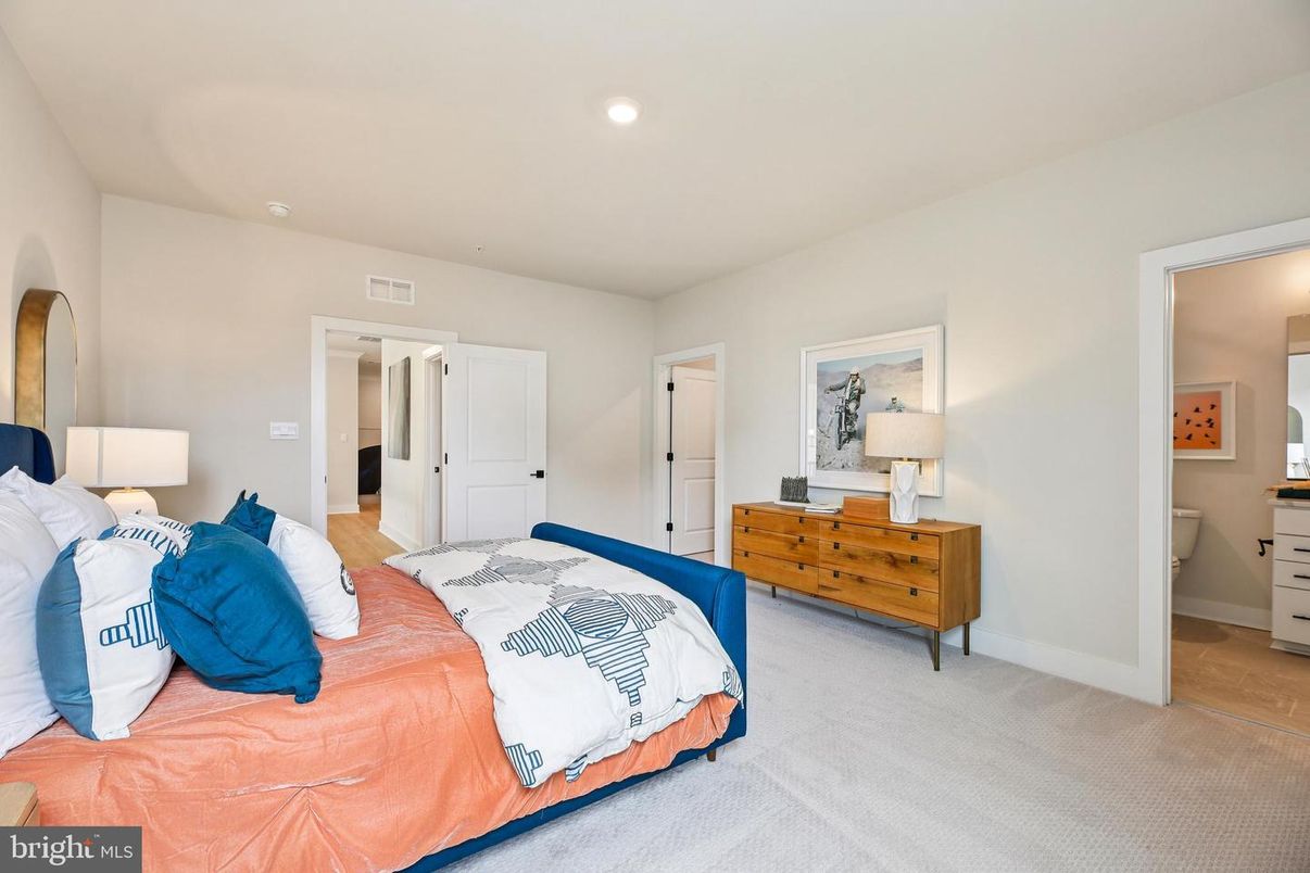 Bedroom, Interior, Recessed Lighting