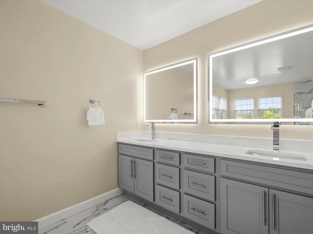 Bathroom, Dual Sink Vanities, Interior, Marble