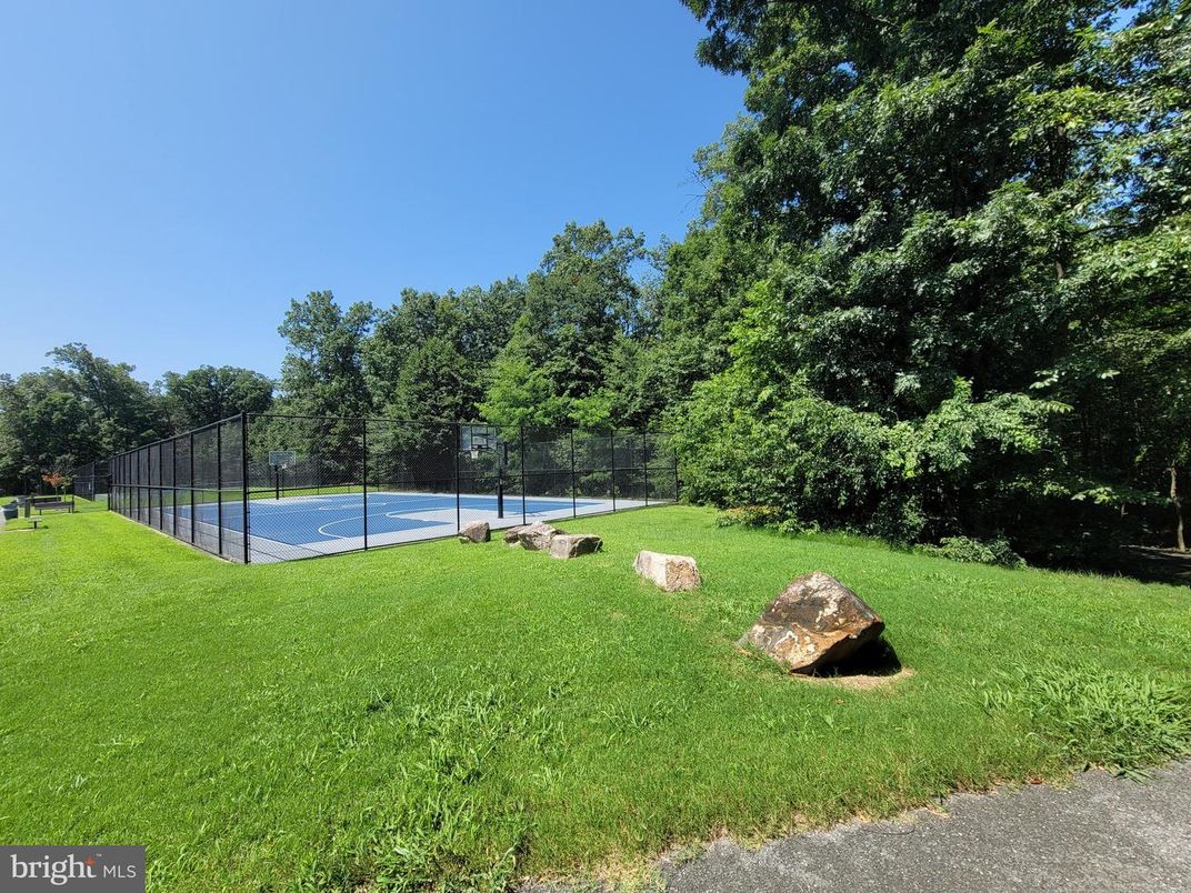Exterior, Tennis Courts