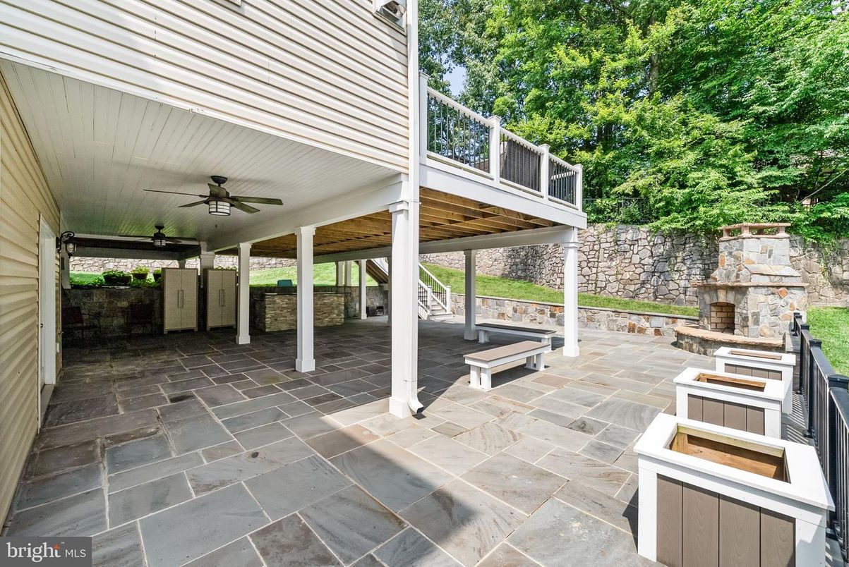 Exterior, Fireplace