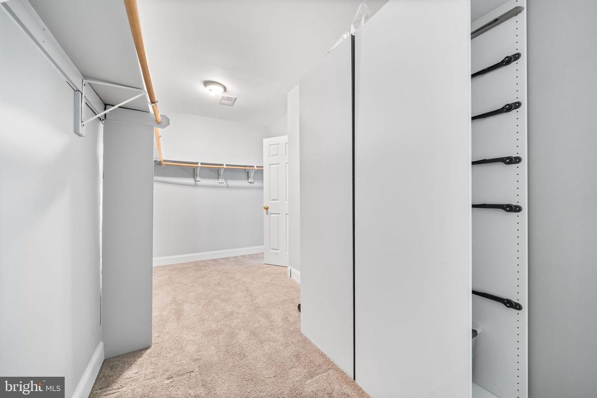 Interior, Walk-in Closets