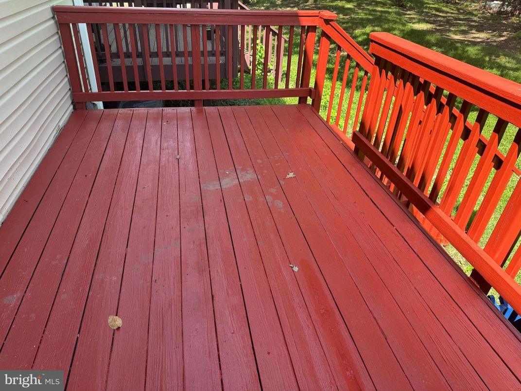 Exterior, Wood Texture Flooring