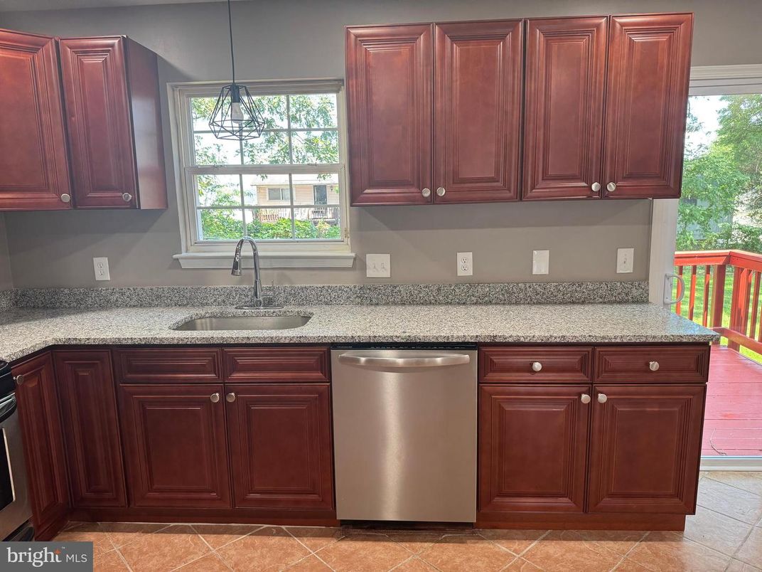 Interior, Kitchen, Pendant Lights, Stainless Steel Appliances