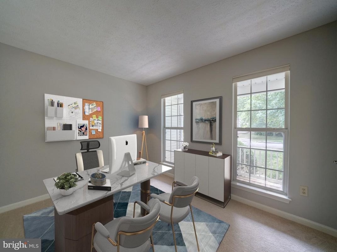 Home Office, Interior