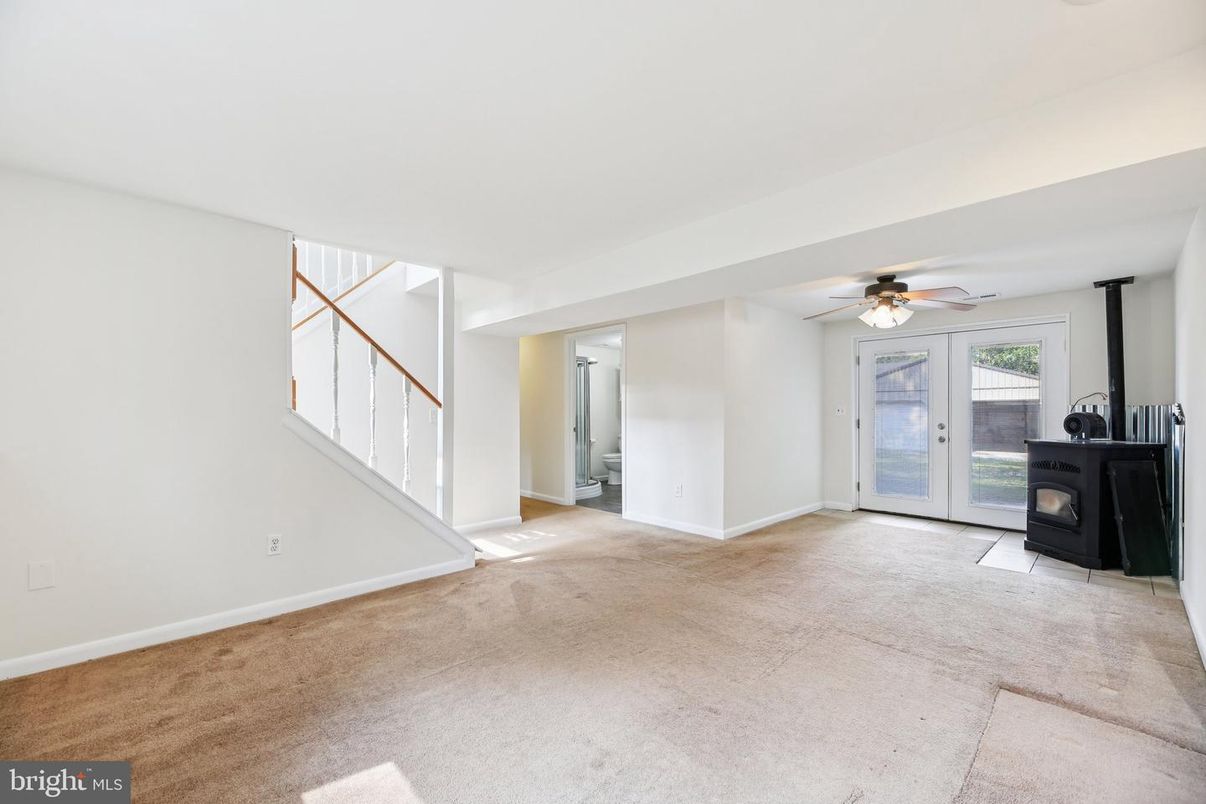 Empty room, Fireplace, Interior