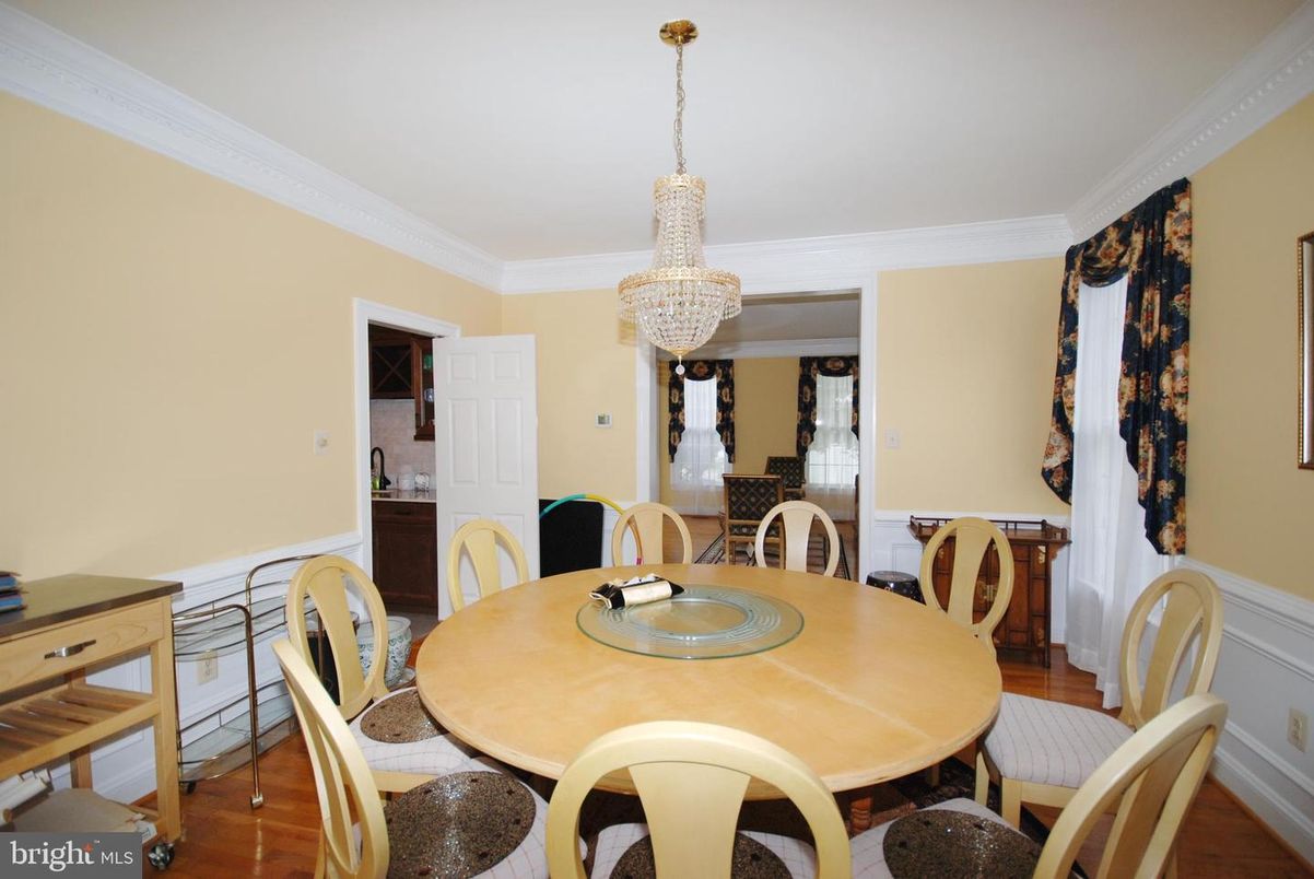 Chandelier, Dining room, Interior, Wood Texture Flooring