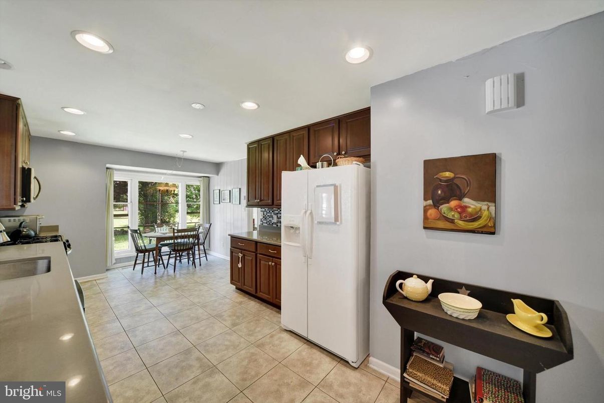 Dining room, Interior, Kitchen, Recessed Lighting