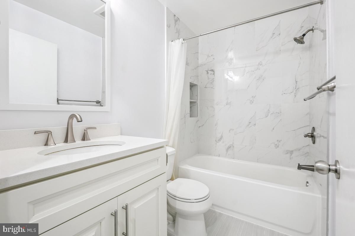 Bathroom, Interior, Marble Walls