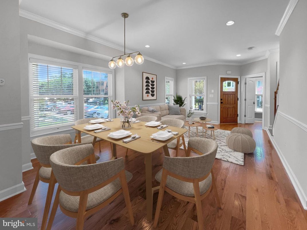 Dining room, Interior, Living room, Pendant Lights, Recessed Lighting, Wood Texture Flooring