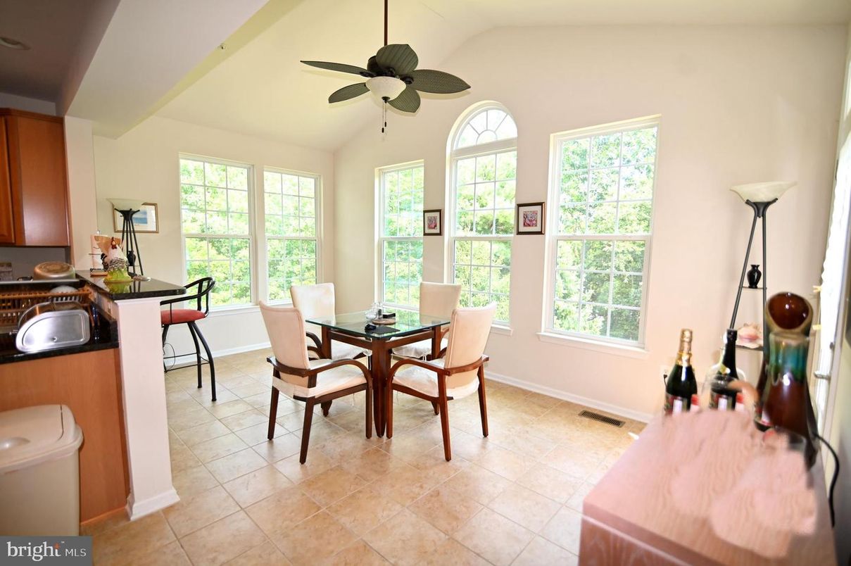 Dining room, Interior
