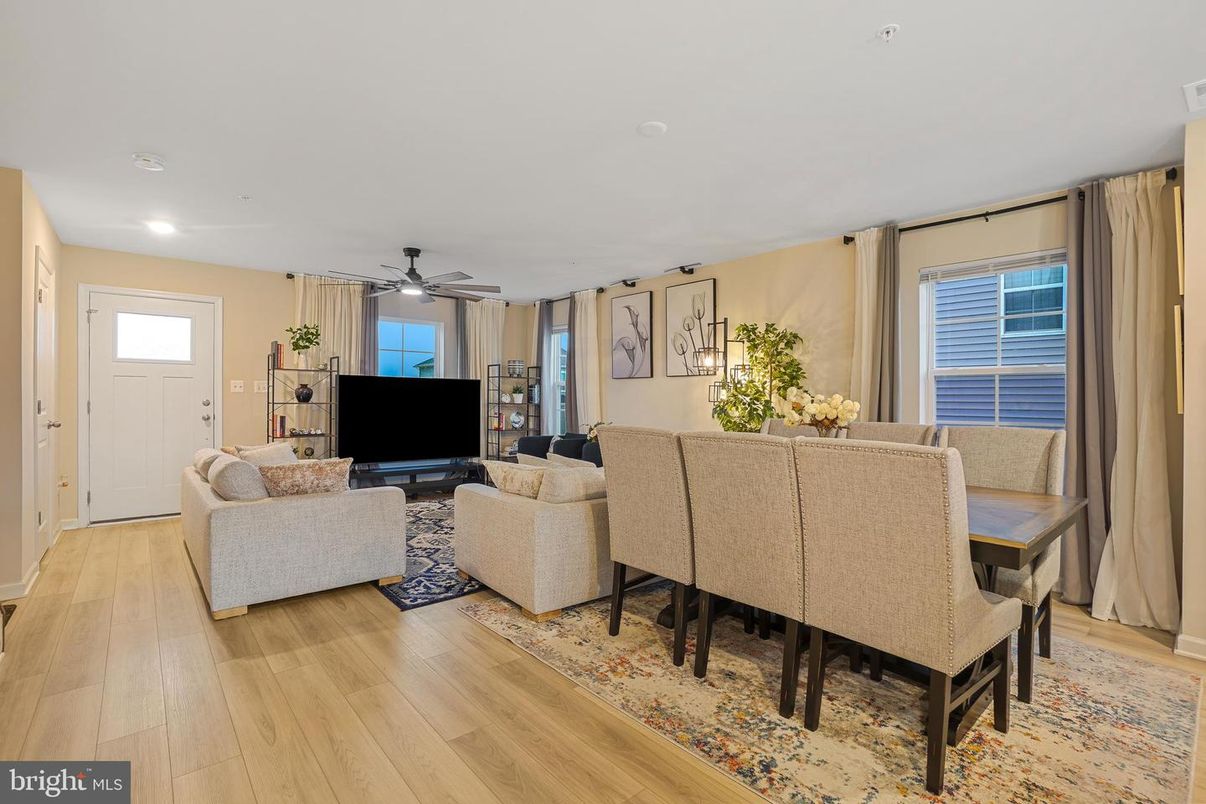 Dining room, Interior, Living room, Recessed Lighting, Wood Texture Flooring