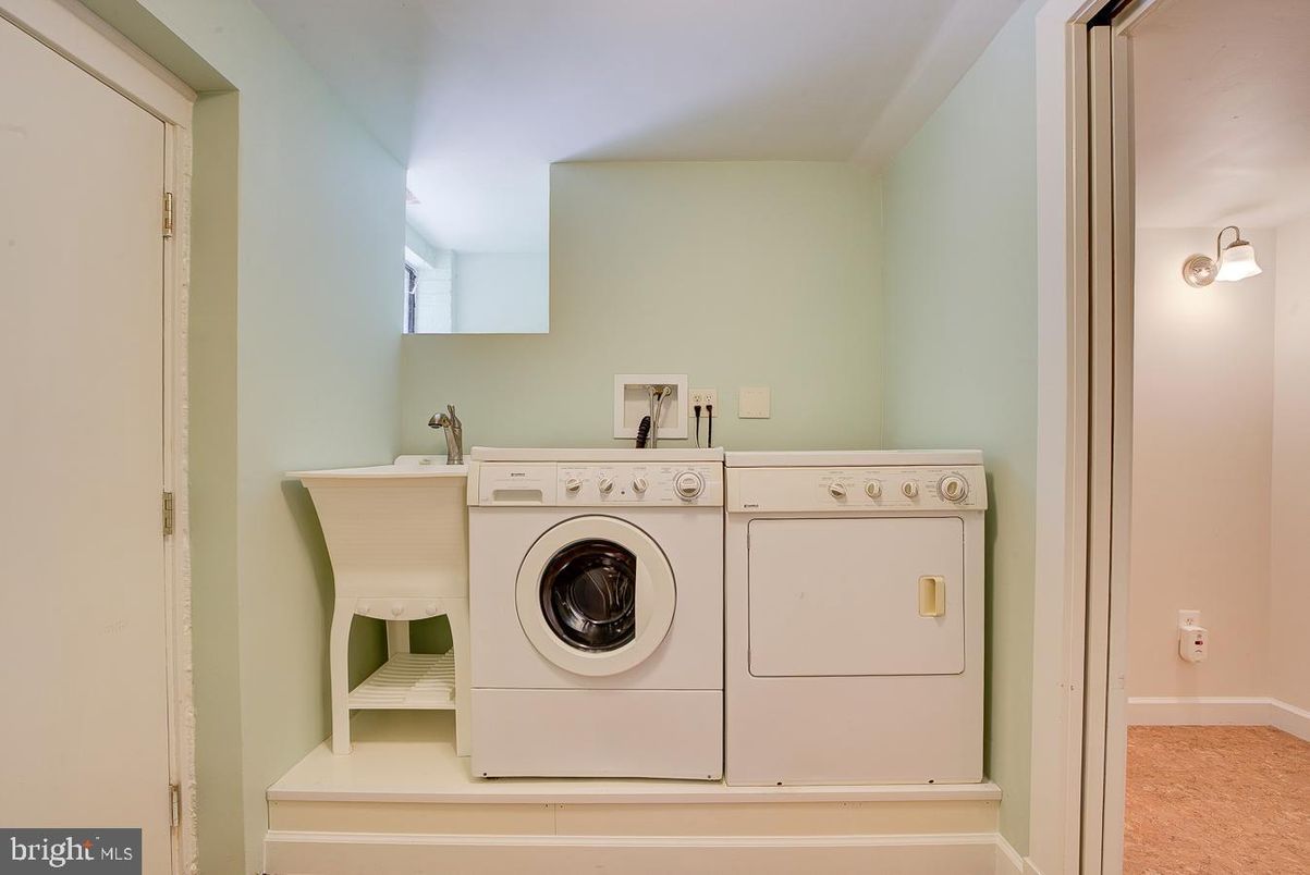 Interior, Utility Closets, Washer