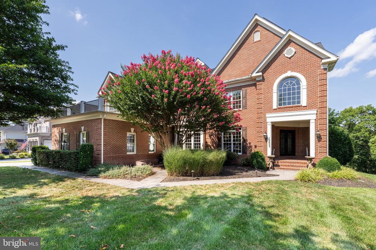 Exterior, Facade, Brick Facade, Brick Traditional