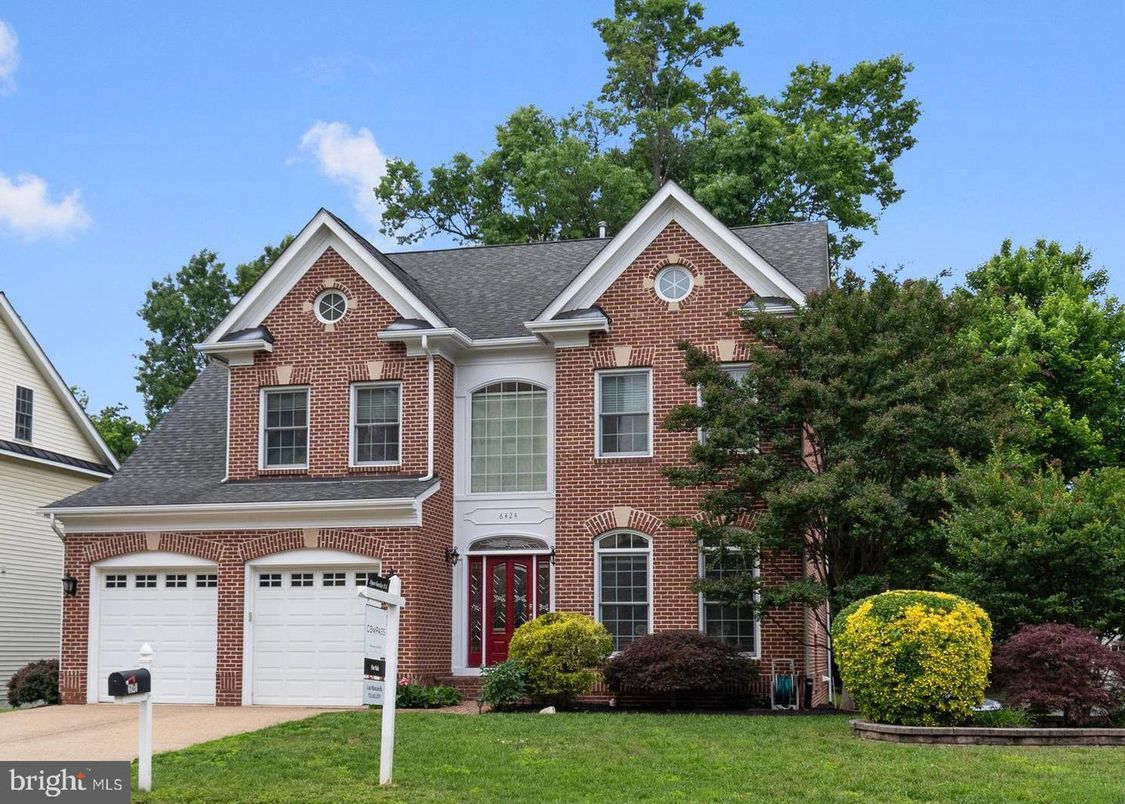 Attached, Exterior, Facade, Brick Facade, Brick Traditional